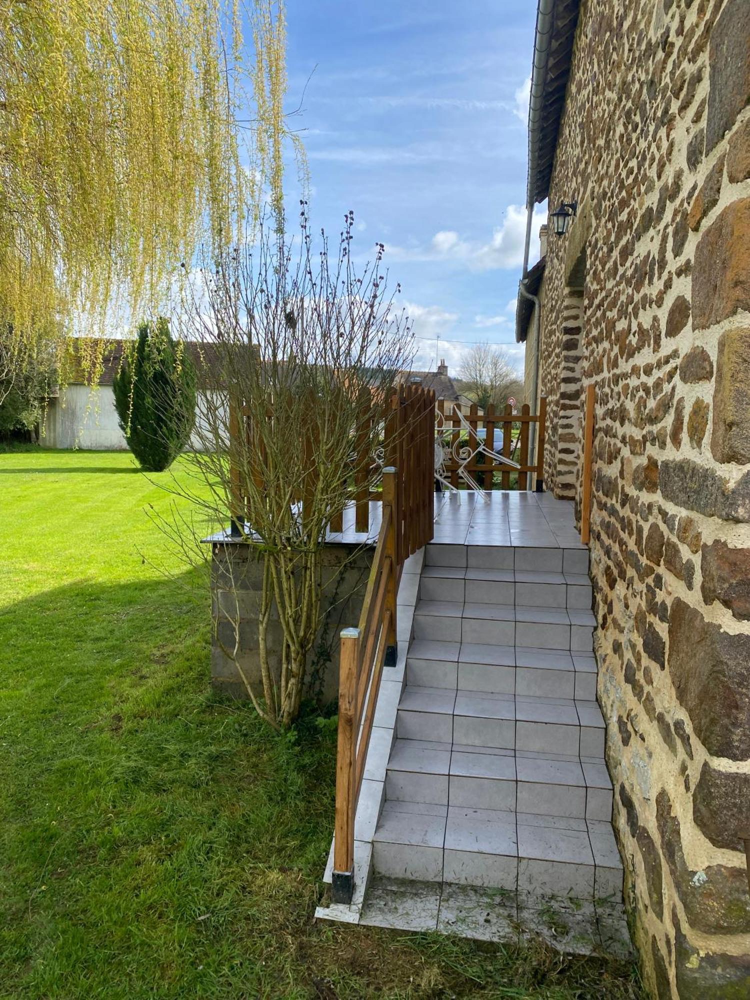 Moitron-sur-Sarthe Le Petitepinay B&B 외부 사진
